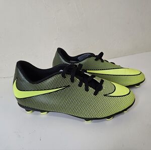 Nike Kids Bravata Soccer Cleats - Youth Size 4.5